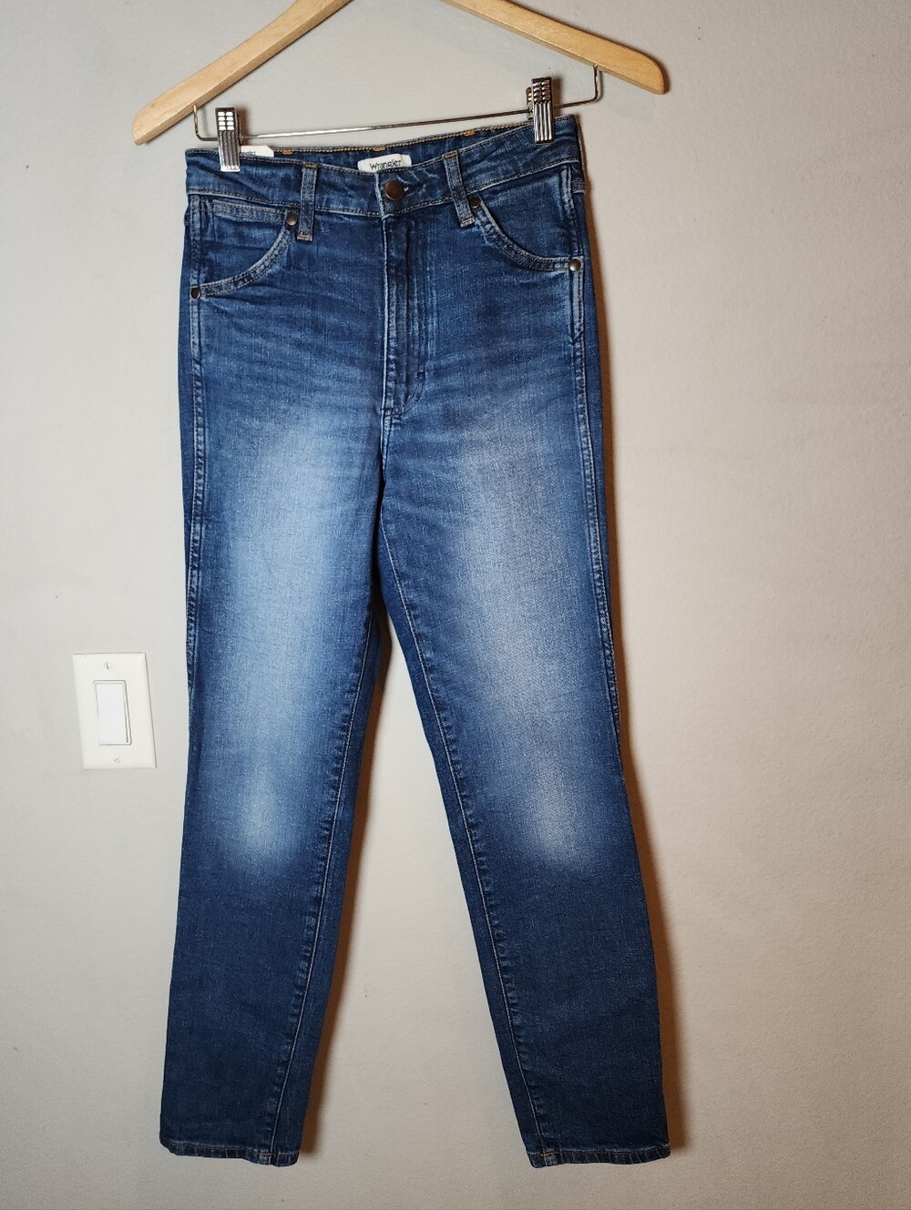 NWT Wrangler Jeans Walker 677 Highrise Slim Women's Size 25